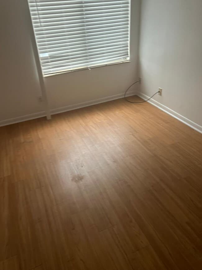 Building Photo - 5292 Bosque Ln