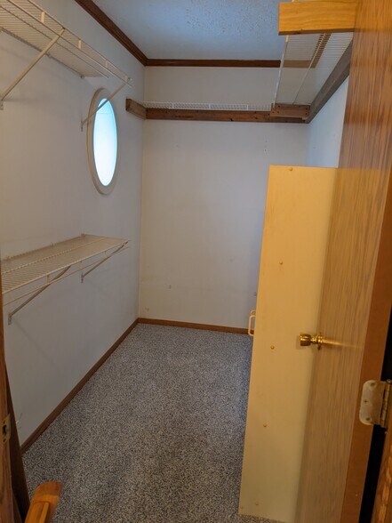 Building Photo - 10915 Roloson Rd