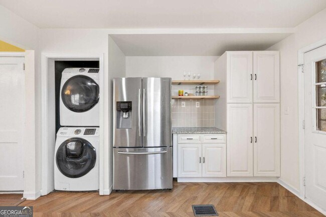 Building Photo - 1649 Beecher St SW