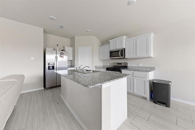 Building Photo - 752 Cedarbrook Dr