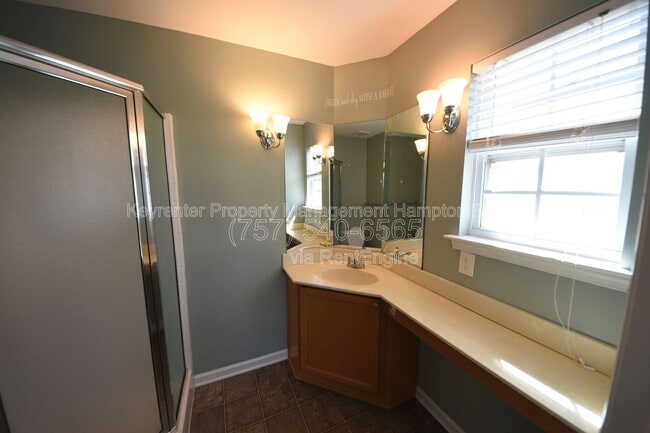 Building Photo - 1450 Leckford Dr