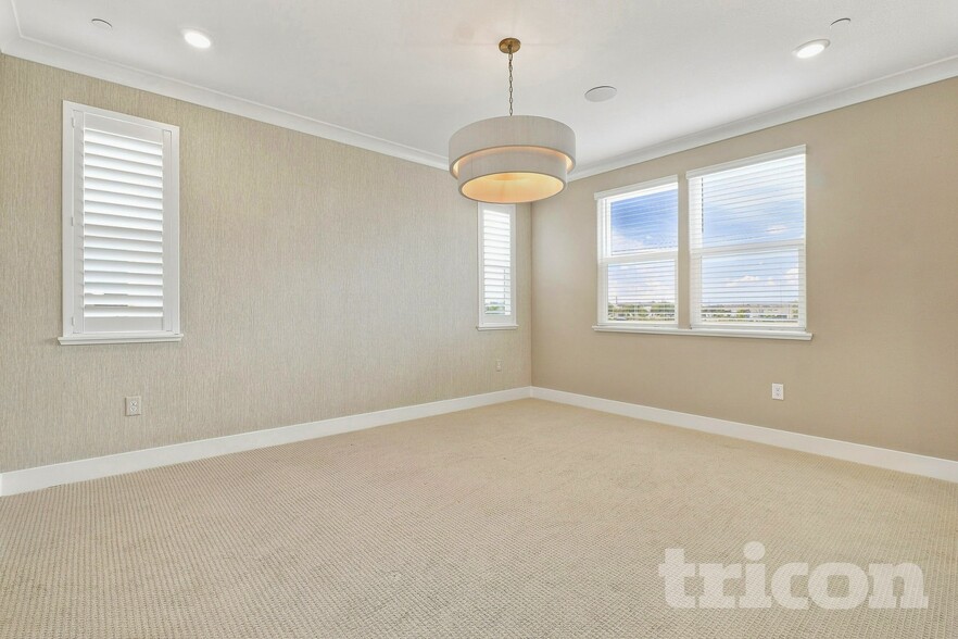 Building Photo - 8237 Perla Wy