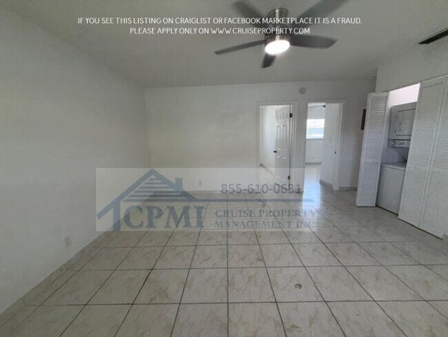 Building Photo - 497 NW 40th Ct