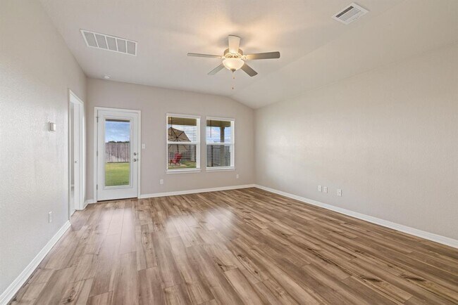 Building Photo - 200 Outlaw Dr
