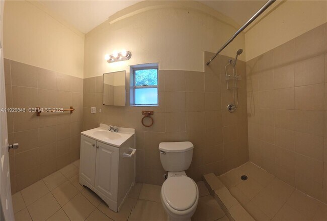 Building Photo - 1085 NW 133rd St