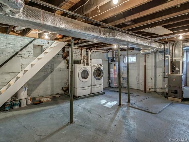 Building Photo - 232 Franklin Ave