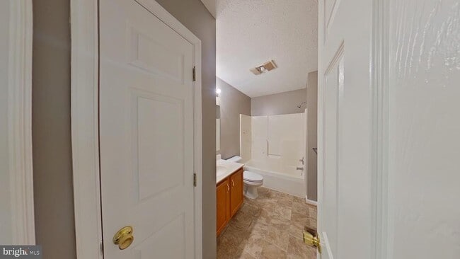 Building Photo - 11 Morningstar Dr