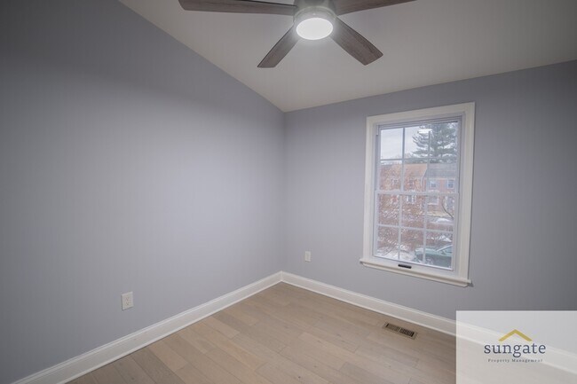 Building Photo - 43 Wellspring Cir