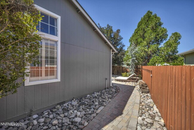 Building Photo - 5045 Pradera St