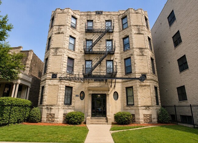 Building Photo - 6529 S Kimbark Ave