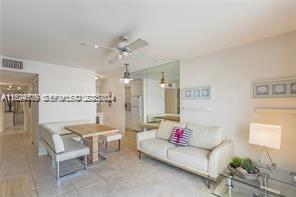 Building Photo - 1435 SE 15th St