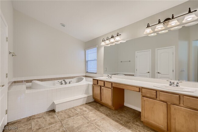 Building Photo - 3625 Alcantara Ln