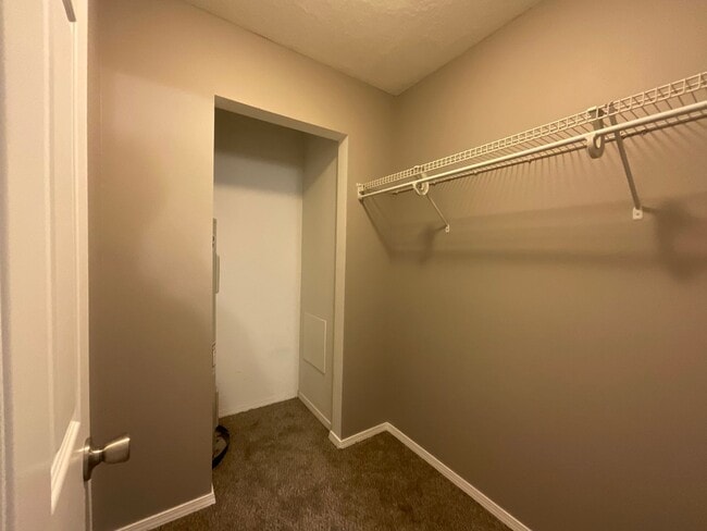 Building Photo - Nice Recently Updated 3 Bed 2 Bath in Webb City! 6 MONTH LEASE!!