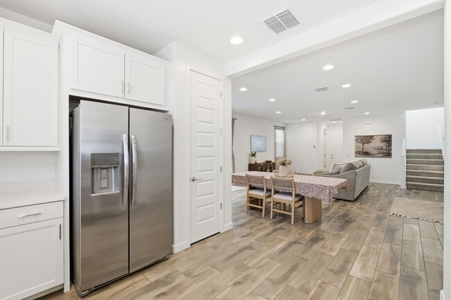 Building Photo - 3251 S Lotus