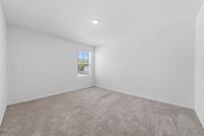 Building Photo - 9228 Boulder Blvd