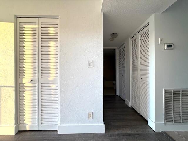 Building Photo - 4570 NW 18th Ave