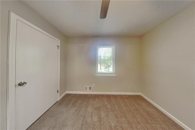 Building Photo - 106 Mill Gate Dr