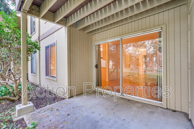 Building Photo - 505 Cypress Point Dr