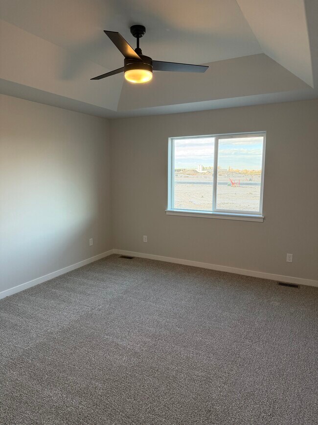 Building Photo - 2241 Great Basin Wy