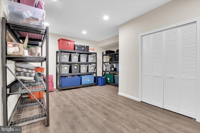 Building Photo - 10407 Aberdeen Ct