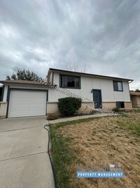 Building Photo - 494 1/2 ANJOU DRIVE - GREAT 4BR - NEW FLOO...