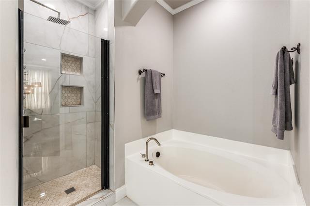 Building Photo - 5707 Headquarters Dr