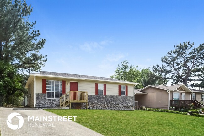 Building Photo - 541 Closhire Ln