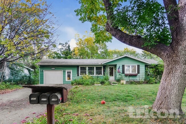 Building Photo - 8407 Lower 208th St W