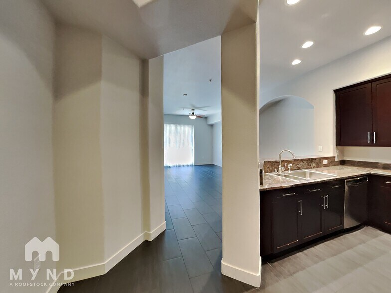 Building Photo - 68 E Serene Ave