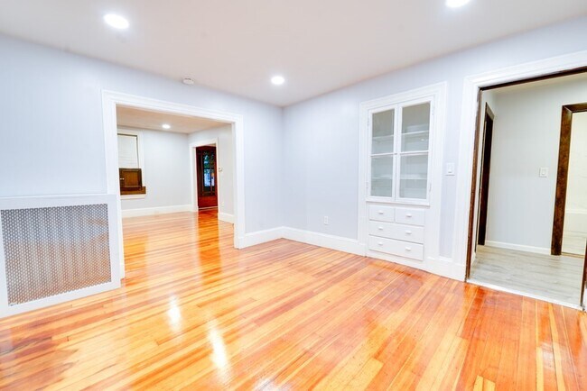 Building Photo - 115 Franklin St