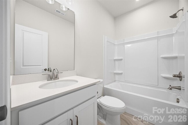 Building Photo - 5640 Kingspan Dr