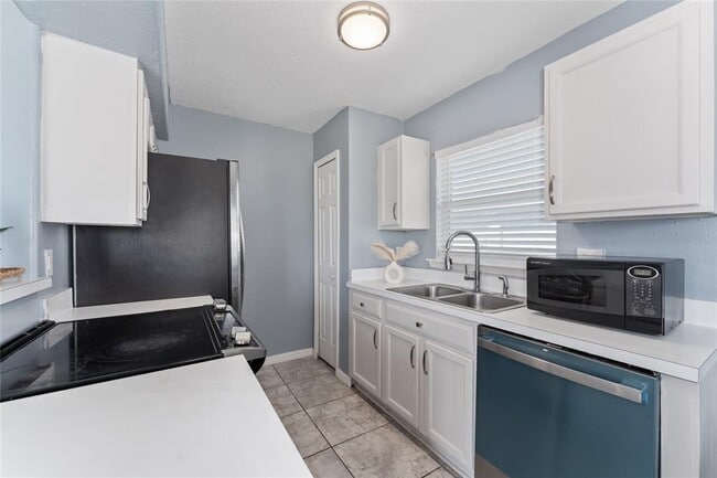 Building Photo - 108 Birmingham Dr
