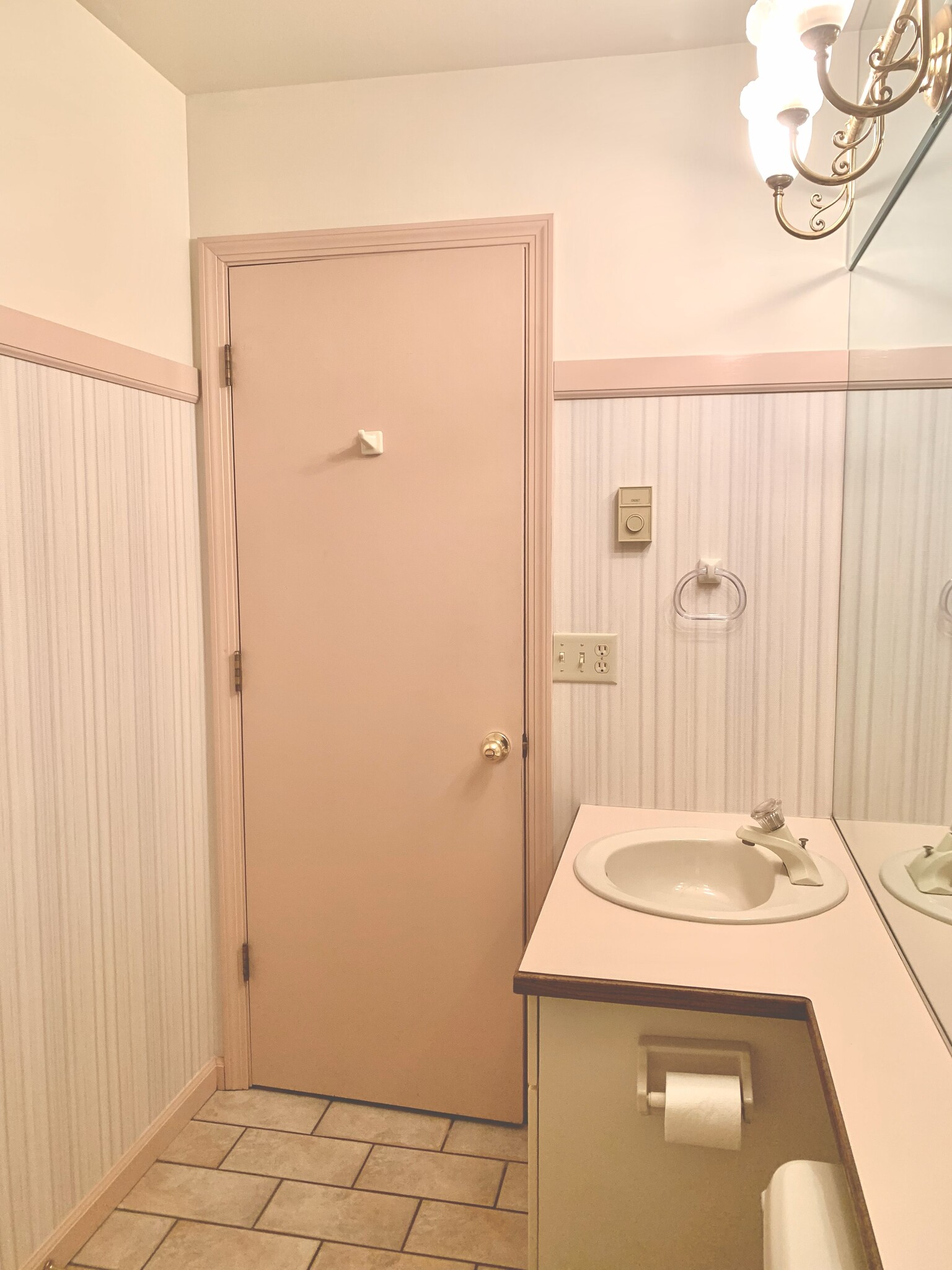 main bath sink - 1548 Panorama Dr