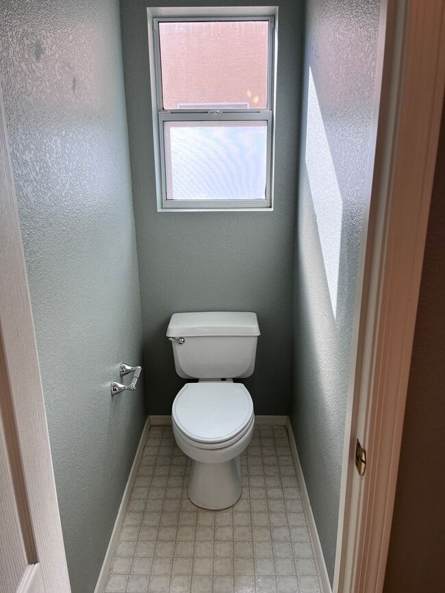 Building Photo - North East- 5 bedroom/ 2.5 bathroom single family home