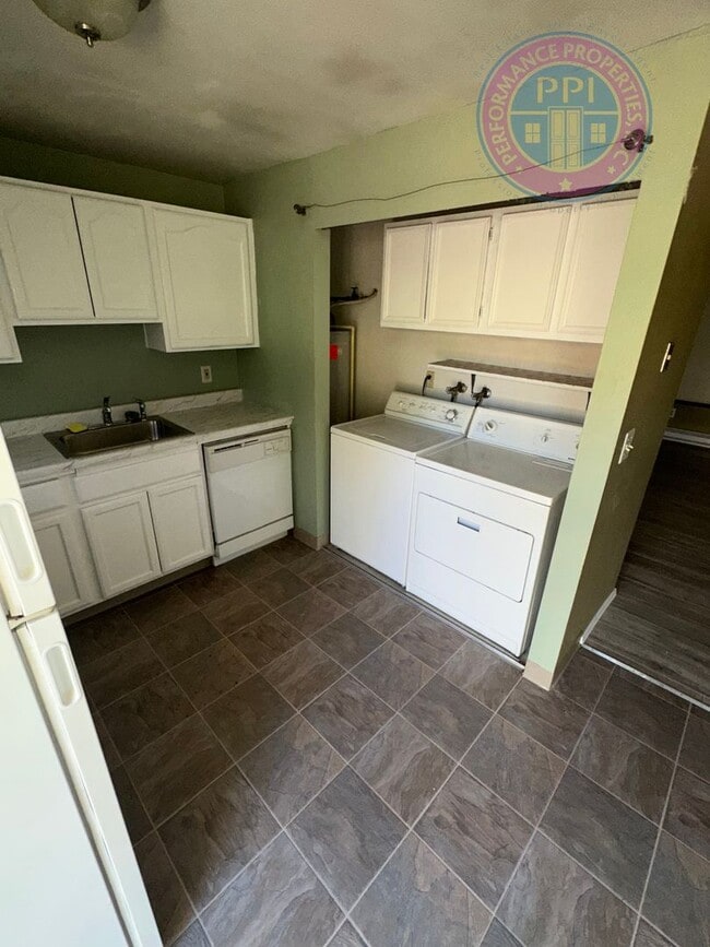 Building Photo - odo7401