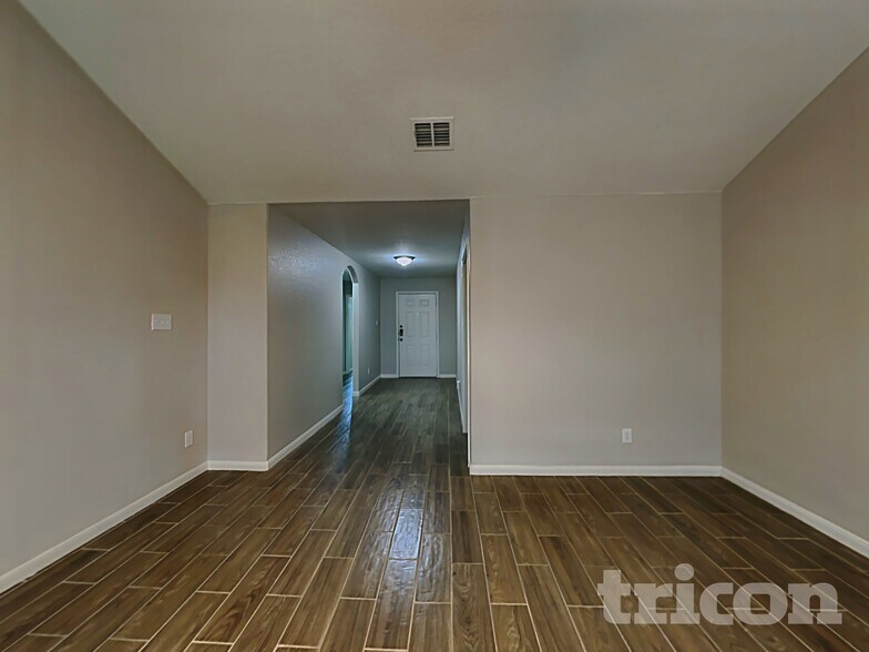 Building Photo - 6219 Still Meadow