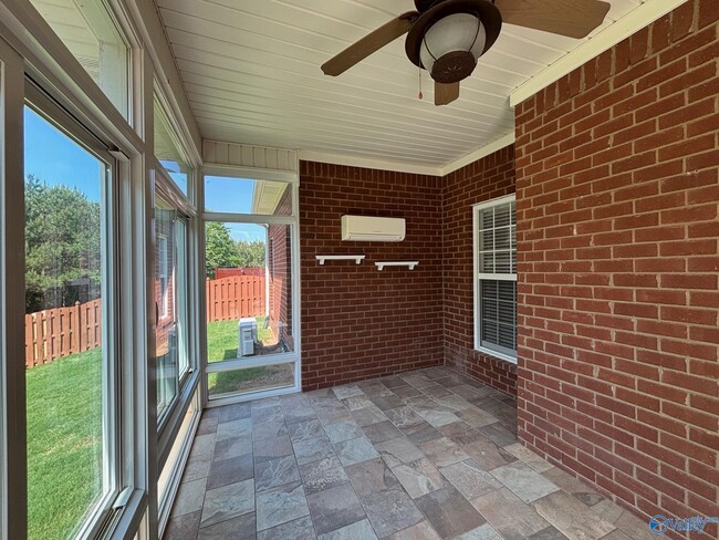 Building Photo - 15110 Lakeside Trail SW