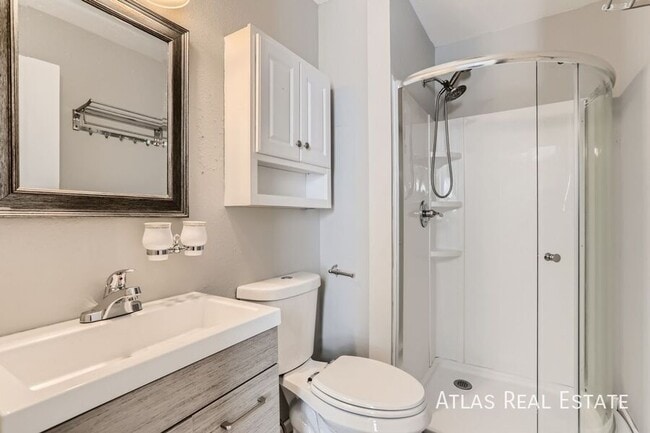 Building Photo - 3586 S Ouray St