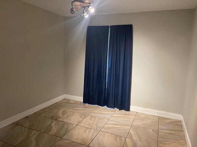 Building Photo - 113 Vanderbilt Dr