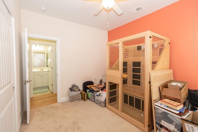 Building Photo - 1756 Orchard Dr