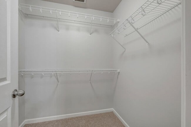 Building Photo - Beautiful Townhome in Antioch