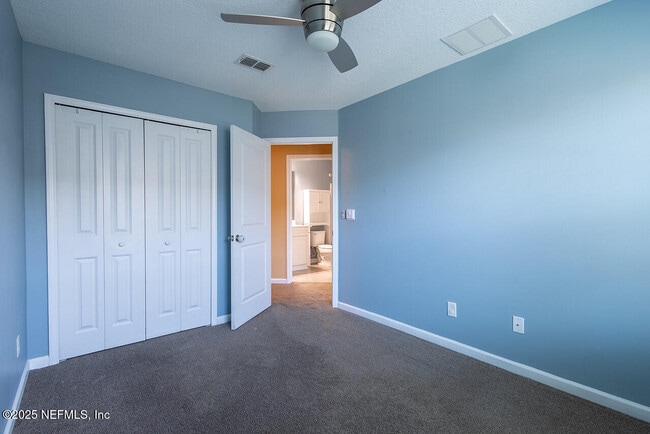 Building Photo - 9439 High Meadow Ln
