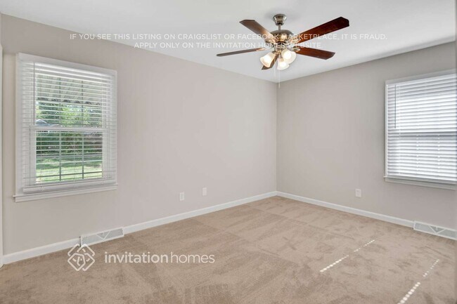 Building Photo - 7112 David Ave