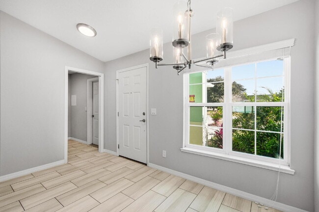 Building Photo - Matanzas Woods