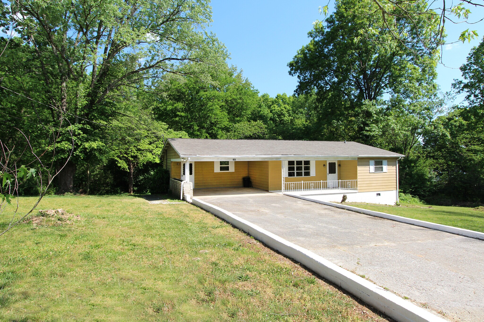 Building Photo - 1940 Harris Rd