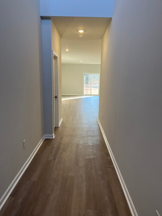 Building Photo - 536 Appaloosa Way