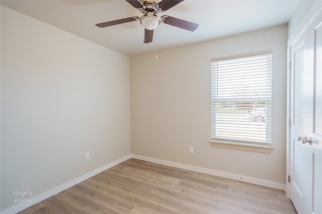 Building Photo - 2626 Baron Ave