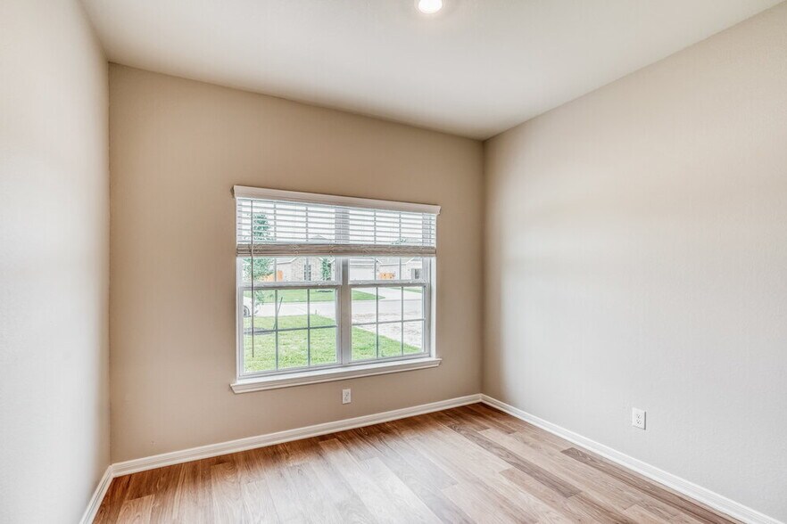Building Photo - 425 San Miguel Crk Dr