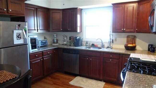 Building Photo - 501 Rahway Ave