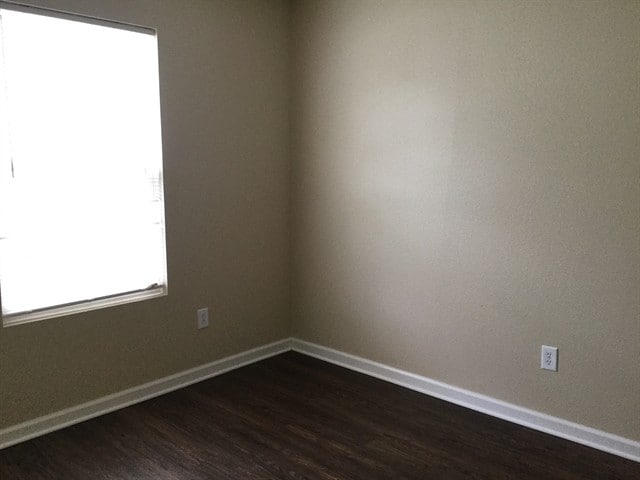 Building Photo - 4660 Amesbury Pl